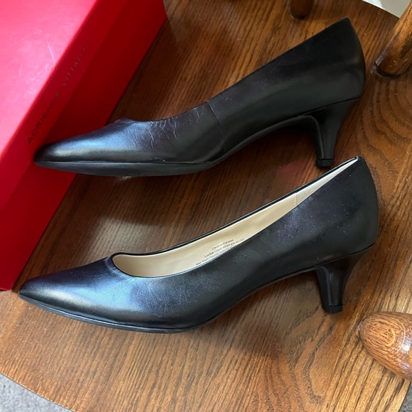 Adrienne Vittadini heels - Picture 2 of 3